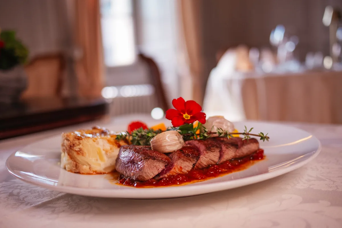 Carré d'agneau — Auberge Les Platanes Chéserex