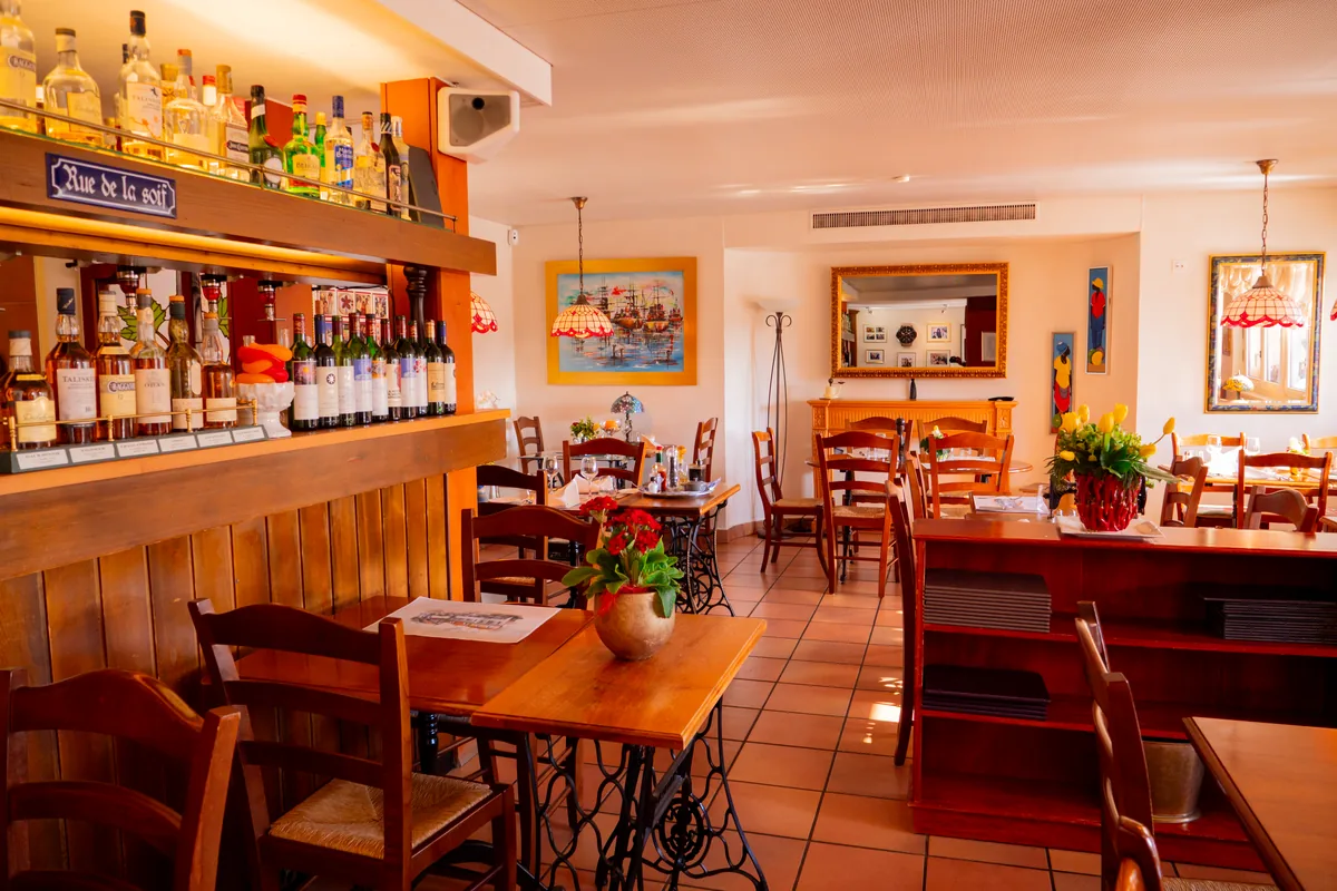 Bistrot cosy Auberge Les Platanes — restaurant Chéserex La Côte Vaud