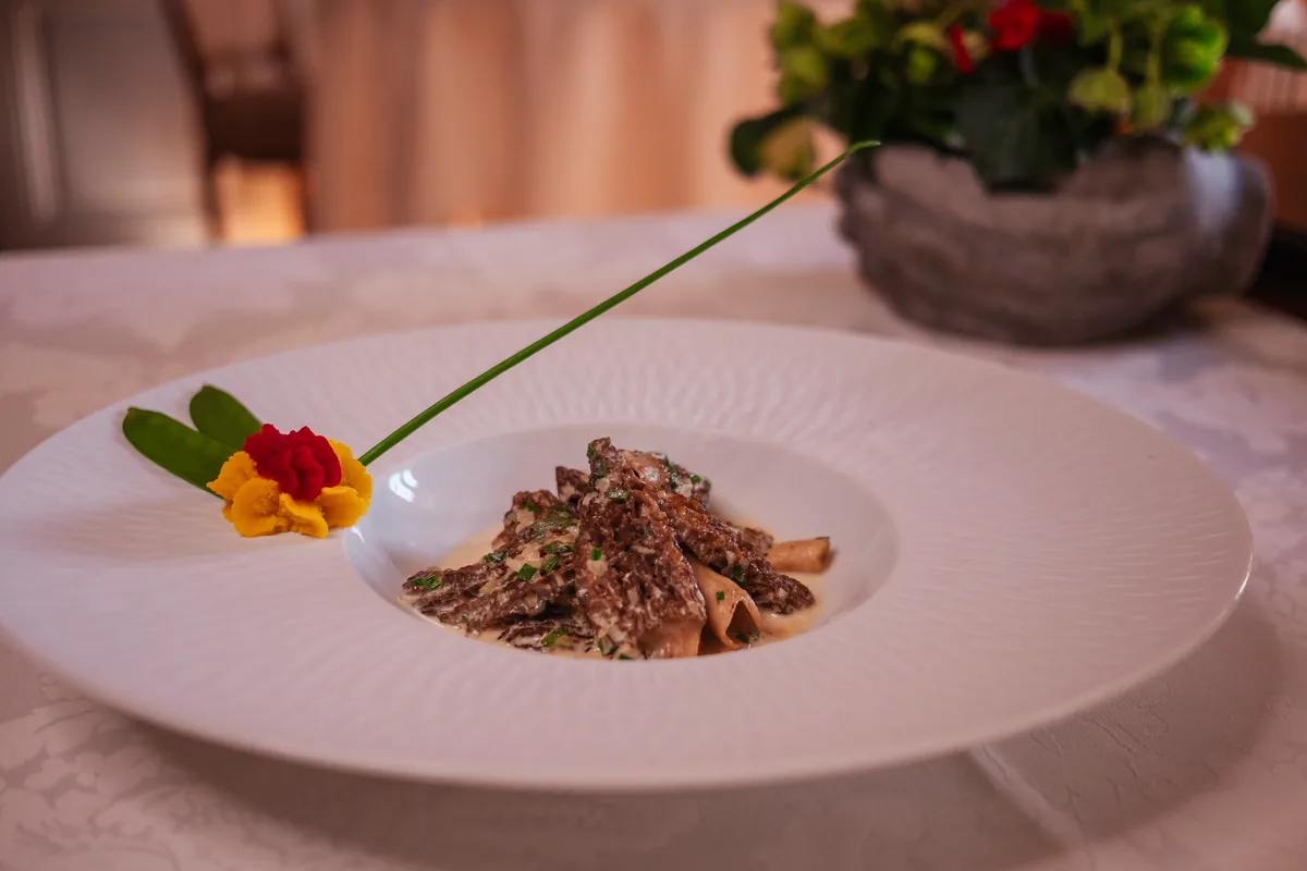 Poêlée de champignons morilles — Auberge Les Platanes Chéserex